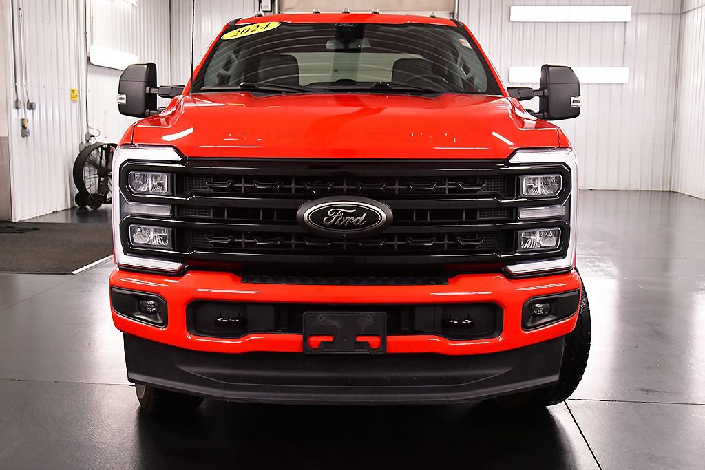 Used 2024 Ford F250 XLT w/ Black Appearance Package AWD/4WD image 2