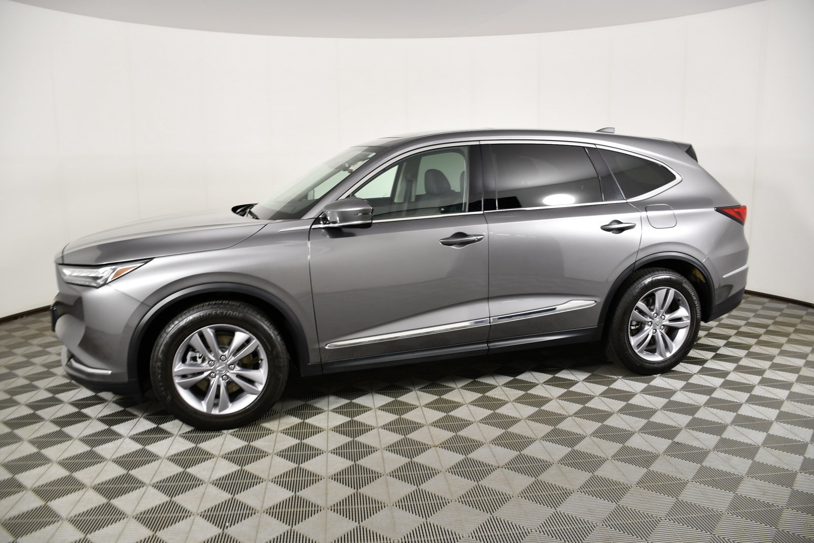 Certified 2024 Acura MDX SH-AWD image 9