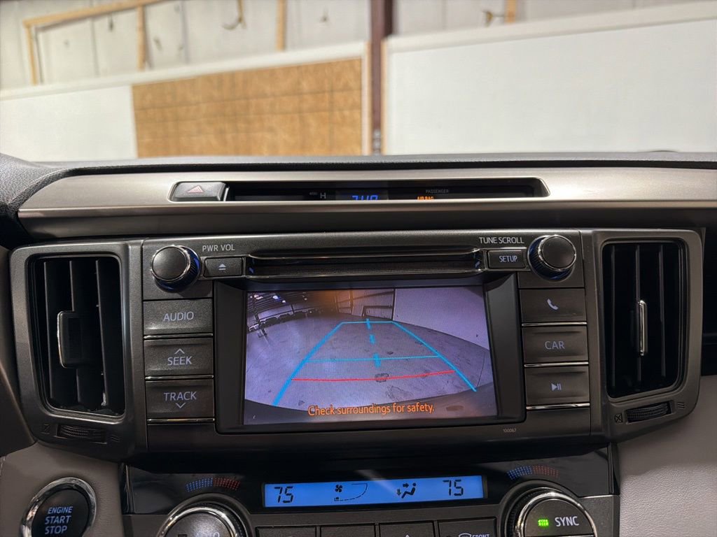 Used 2013 Toyota RAV4 Limited image 17