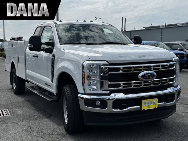 New 2024 Ford F350 XL w/ Snow Plow Prep Package AWD/4WD image 1