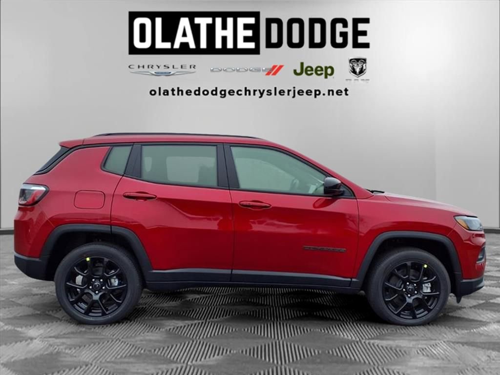New 2026 Jeep Compass Latitude image 25