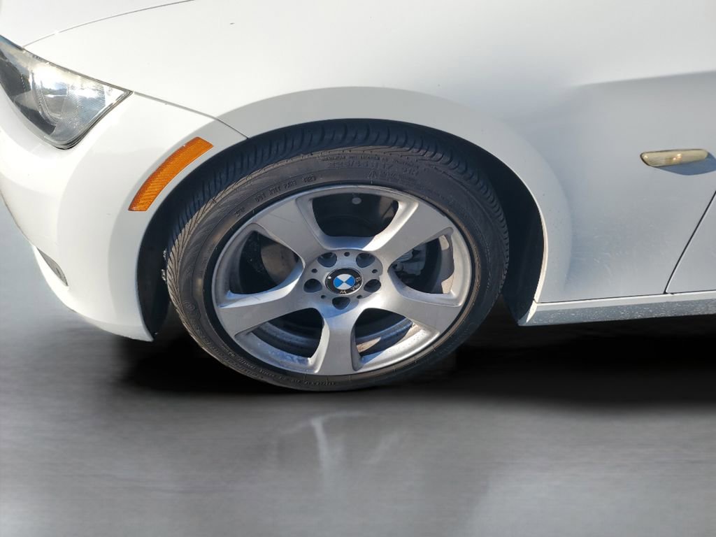 Used 2009 BMW 328i Convertible image 10