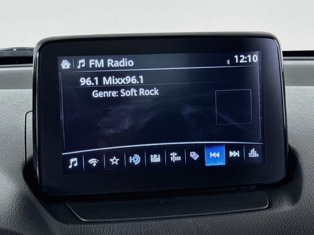 Used 2019 Toyota Yaris XLE FWD image 28