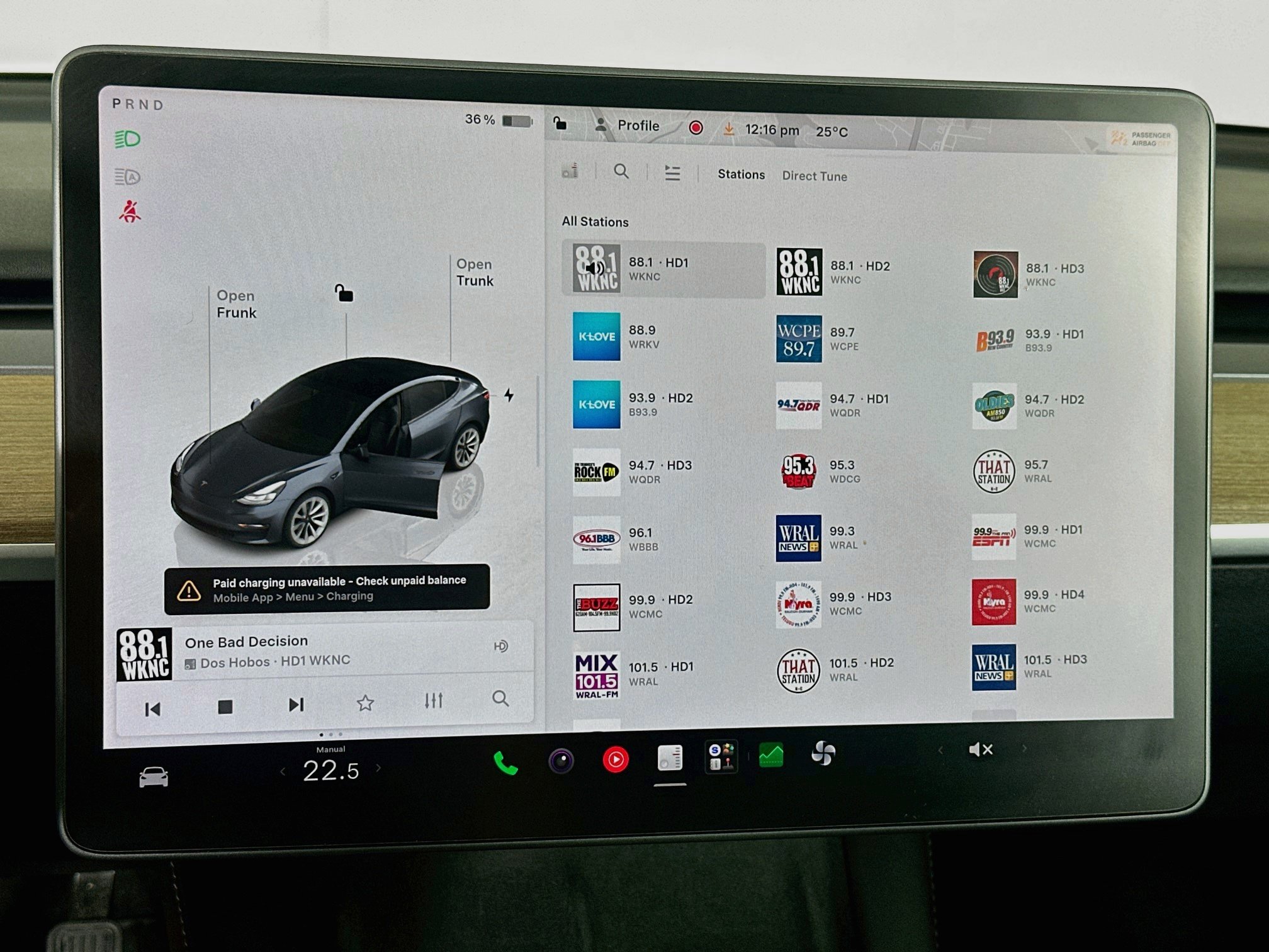 Used 2022 Tesla Model 3 Long Range AWD/4WD image 19