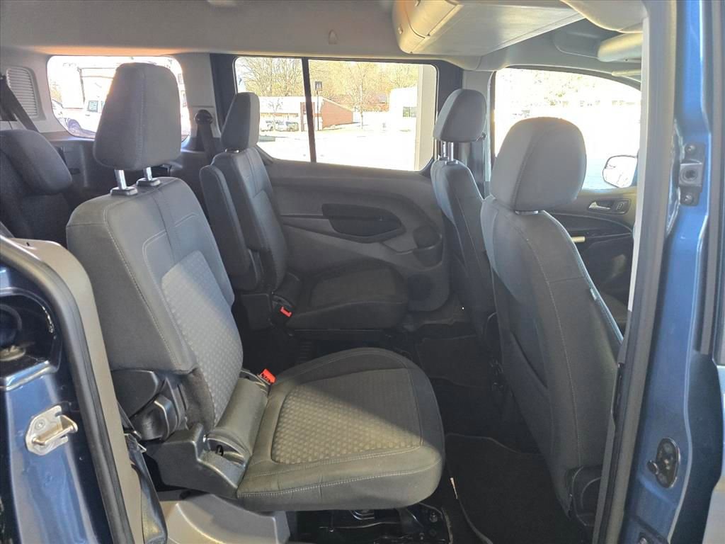 Used 2022 Ford Transit Connect XLT FWD image 12