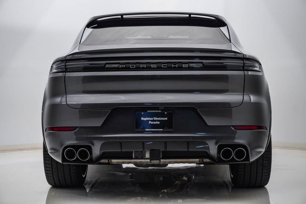 Certified 2025 Porsche Cayenne Coupe AWD/4WD image 10