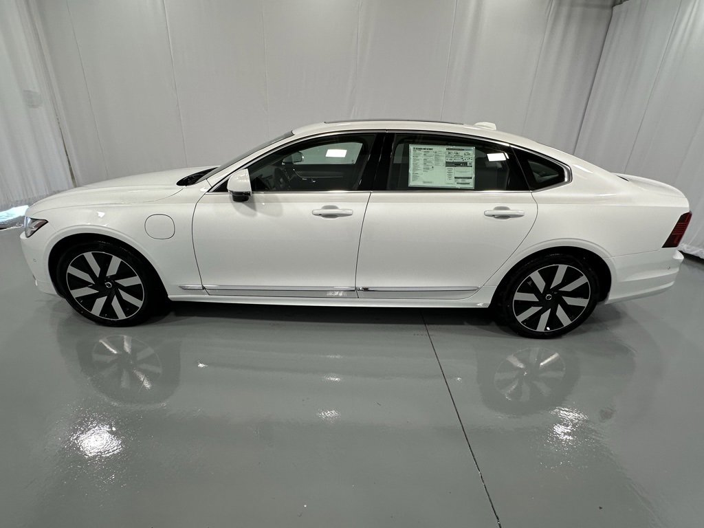 New 2024 Volvo S90 T8 Ultimate w/ Protection Package image 9