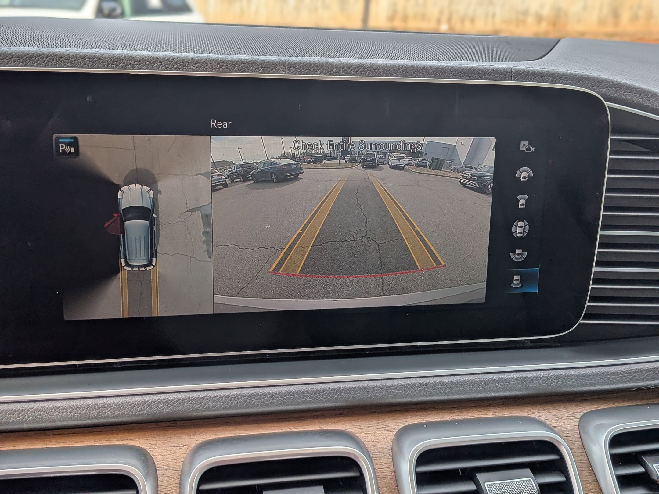 Used 2020 Mercedes-Benz GLE 350 4MATIC image 23