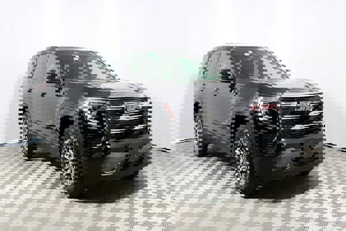 Used 2025 GMC Terrain Elevation image 28