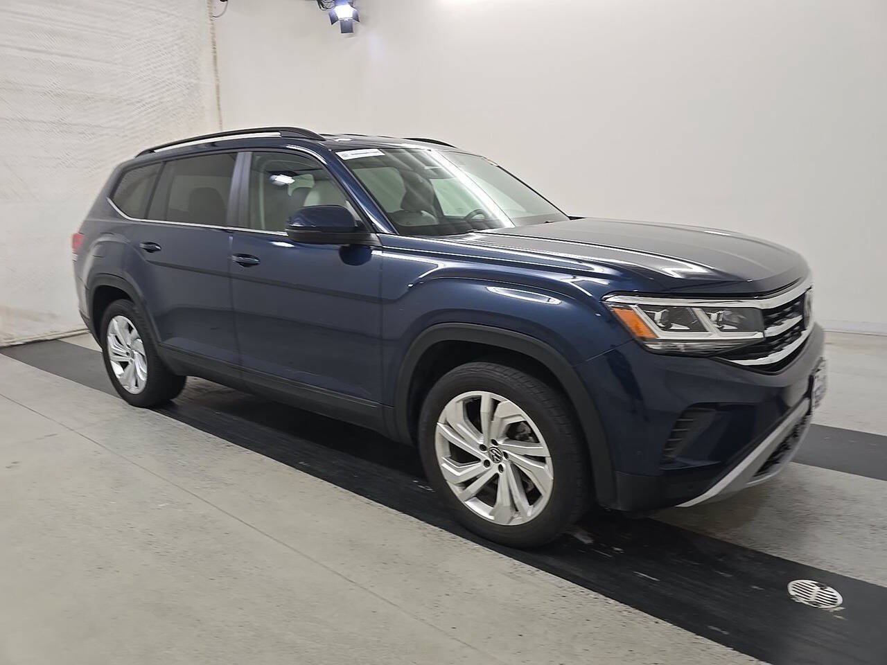 Used 2023 Volkswagen Atlas SE FWD image 1