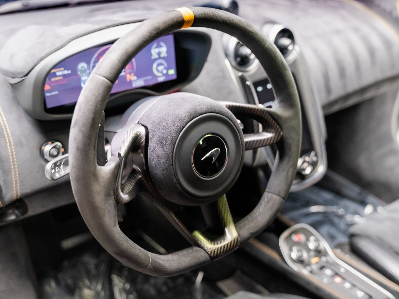 Used 2019 McLaren 600LT RWD image 6