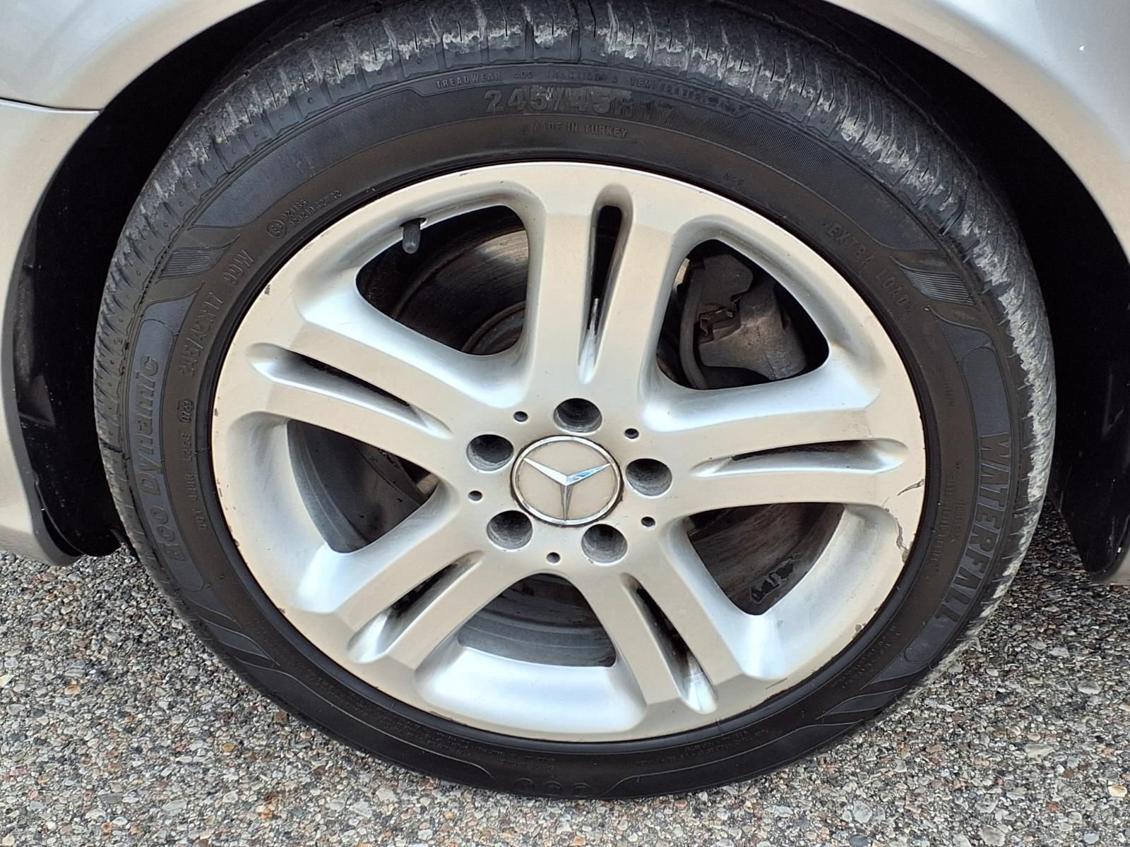 Used 2006 Mercedes-Benz E 350 Sedan w/ Premium Pkg image 10