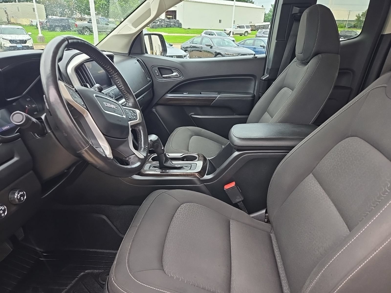Used 2020 GMC Canyon SLE w/ Elevation Edition AWD/4WD image 14