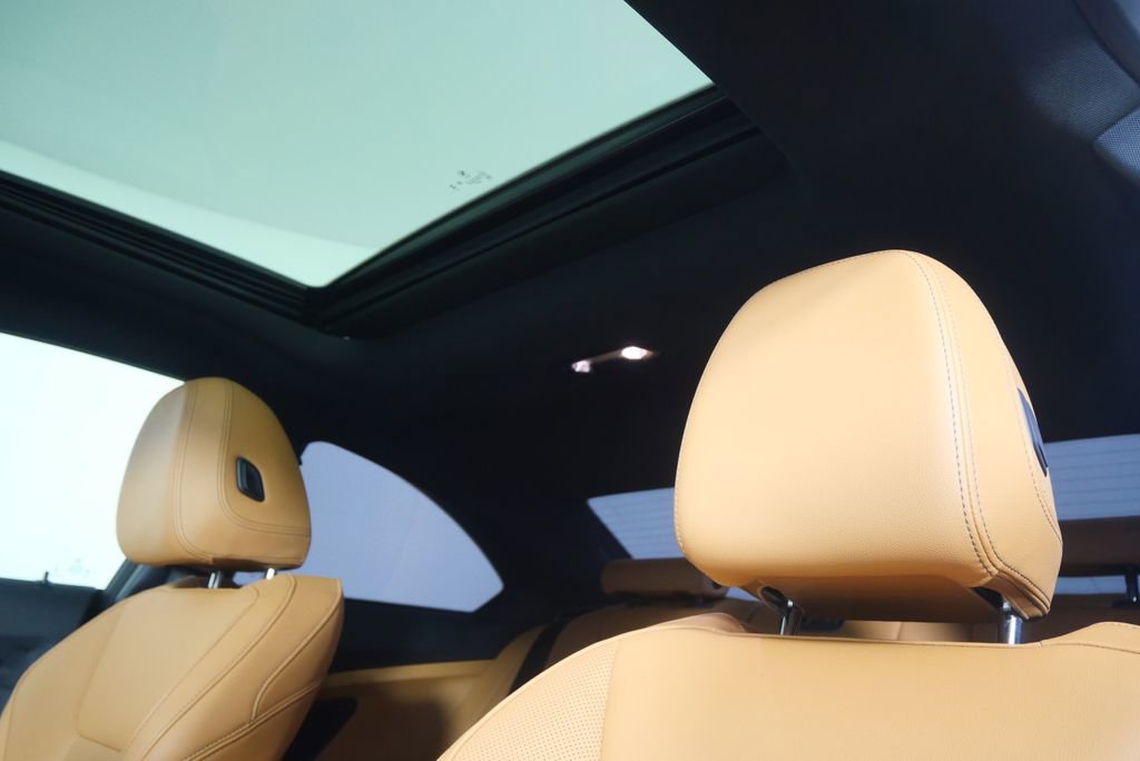 Certified 2024 BMW 230i Coupe w/ Premium Package image 11