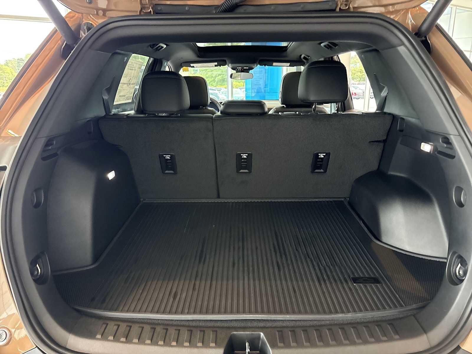 New 2027 Chevrolet Equinox LT w/ Convenience Package II AWD/4WD image 26