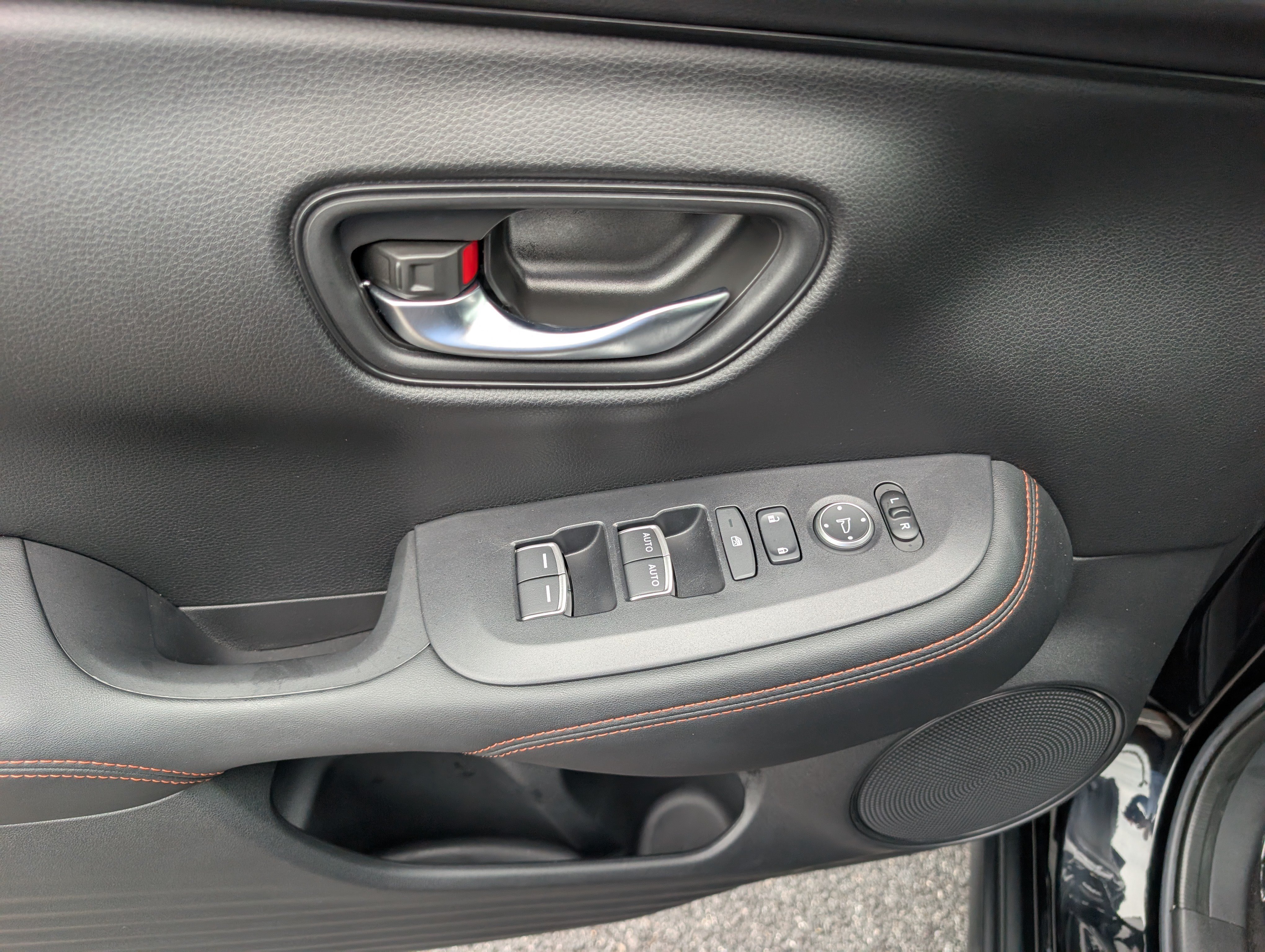 Used 2024 Honda HR-V Sport image 19