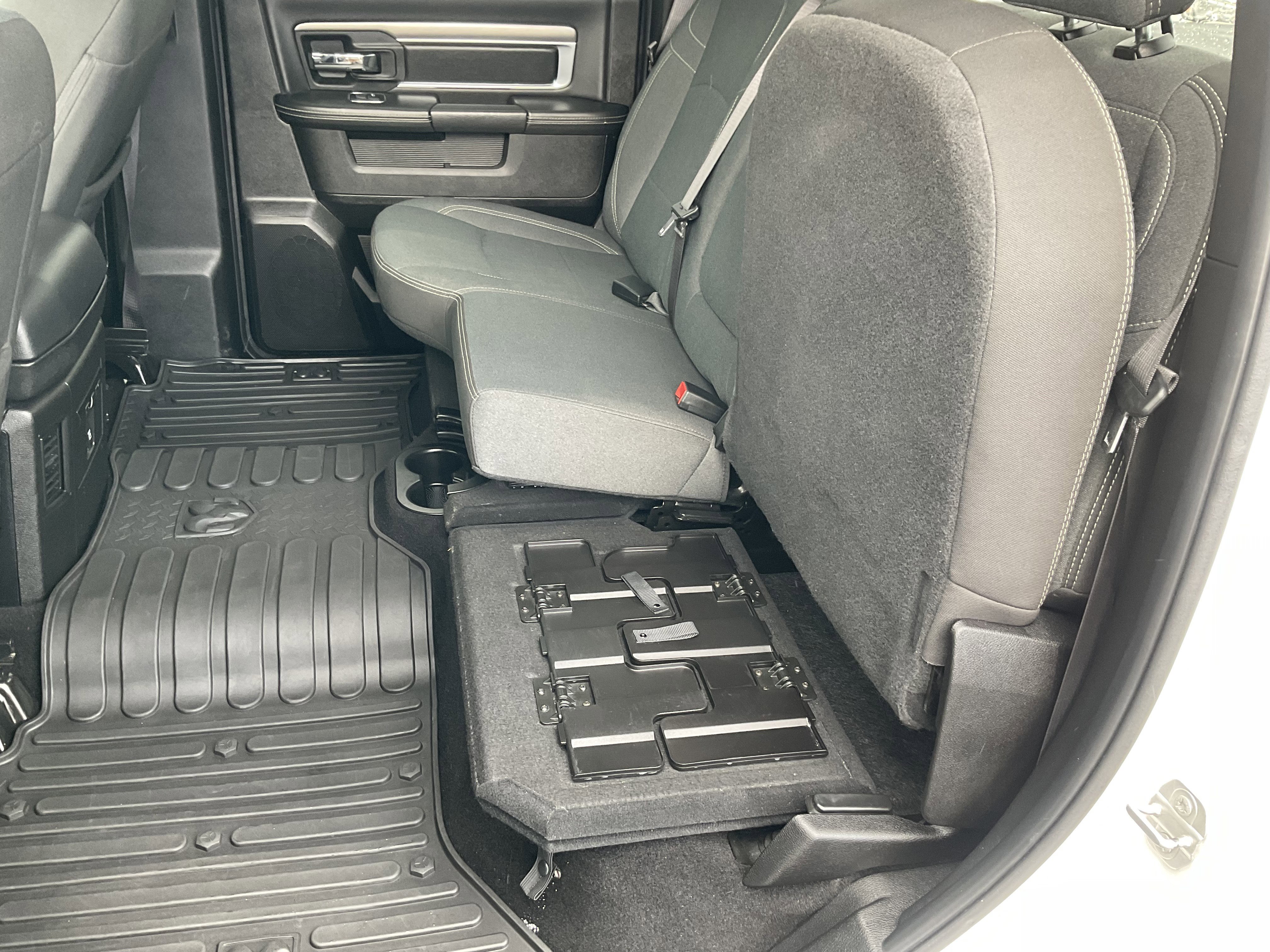 Used 2024 RAM 1500 Classic Warlock image 41