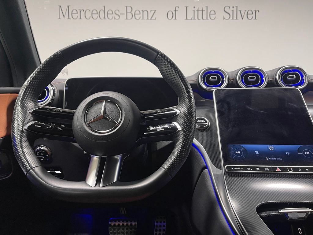 Used 2025 Mercedes-Benz GLC 350e 4MATIC image 31