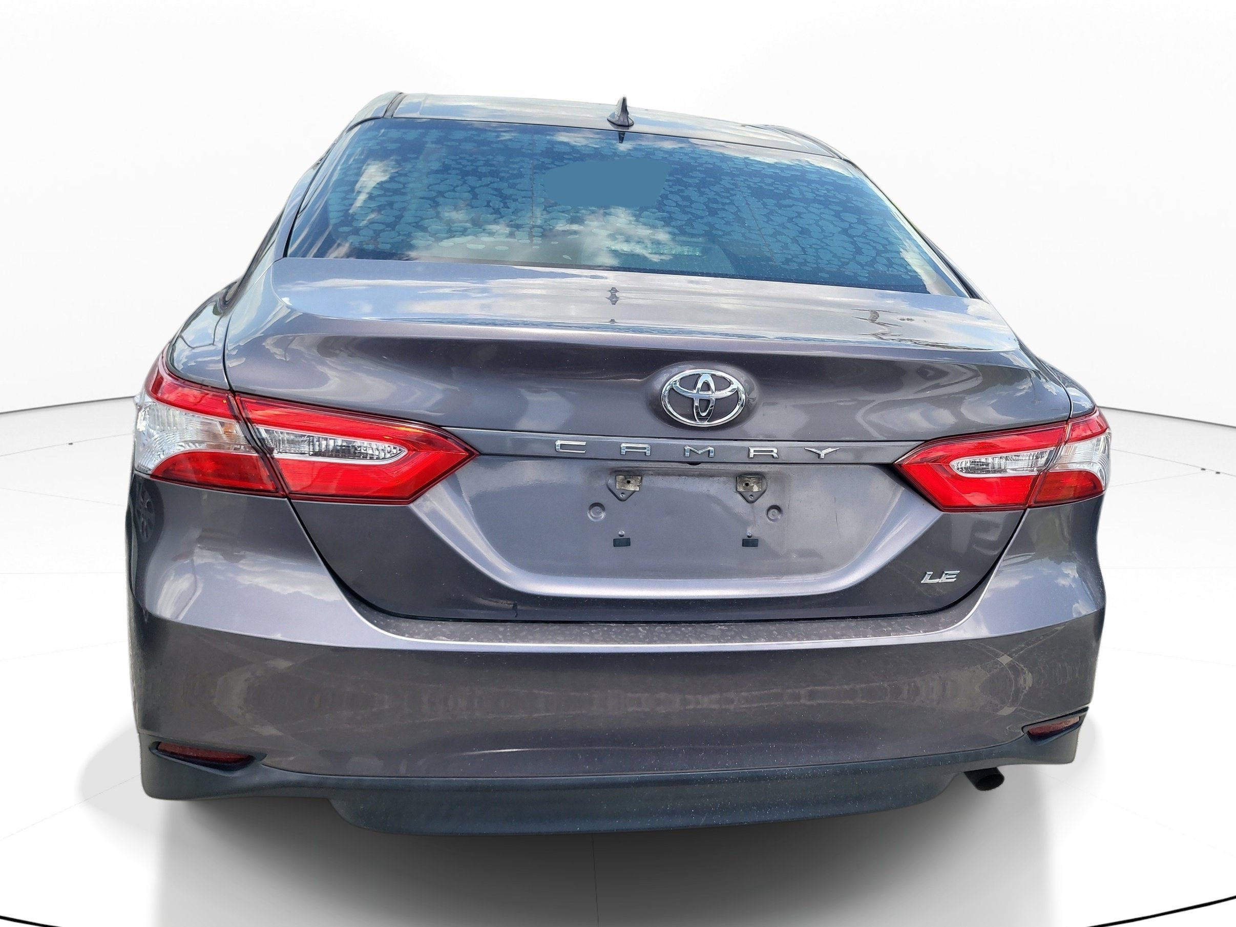 Used 2020 Toyota Camry LE FWD image 6