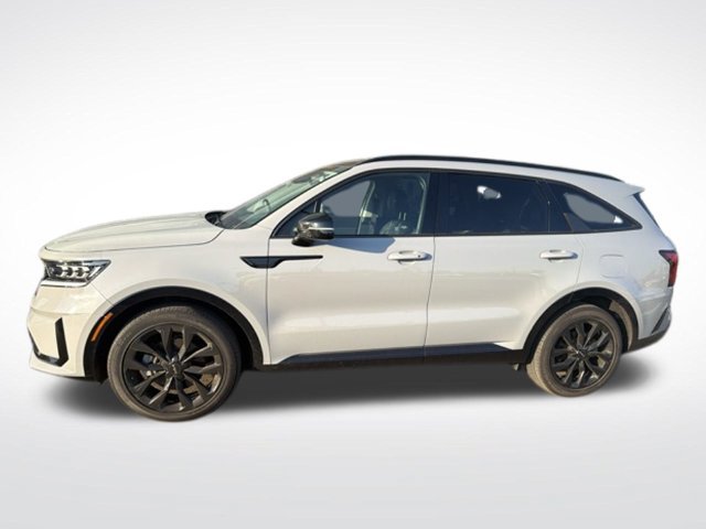Certified 2023 Kia Sorento SX FWD image 2