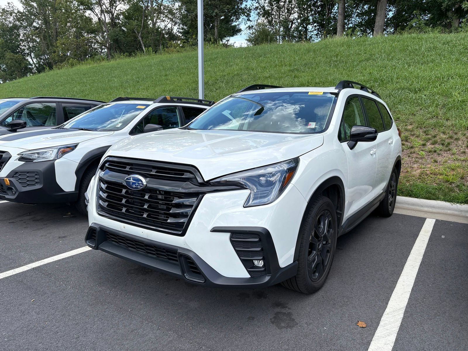Certified 2023 Subaru Ascent Onyx Edition AWD/4WD image 3