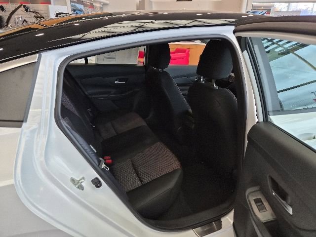 New 2026 Nissan Sentra SR FWD image 11