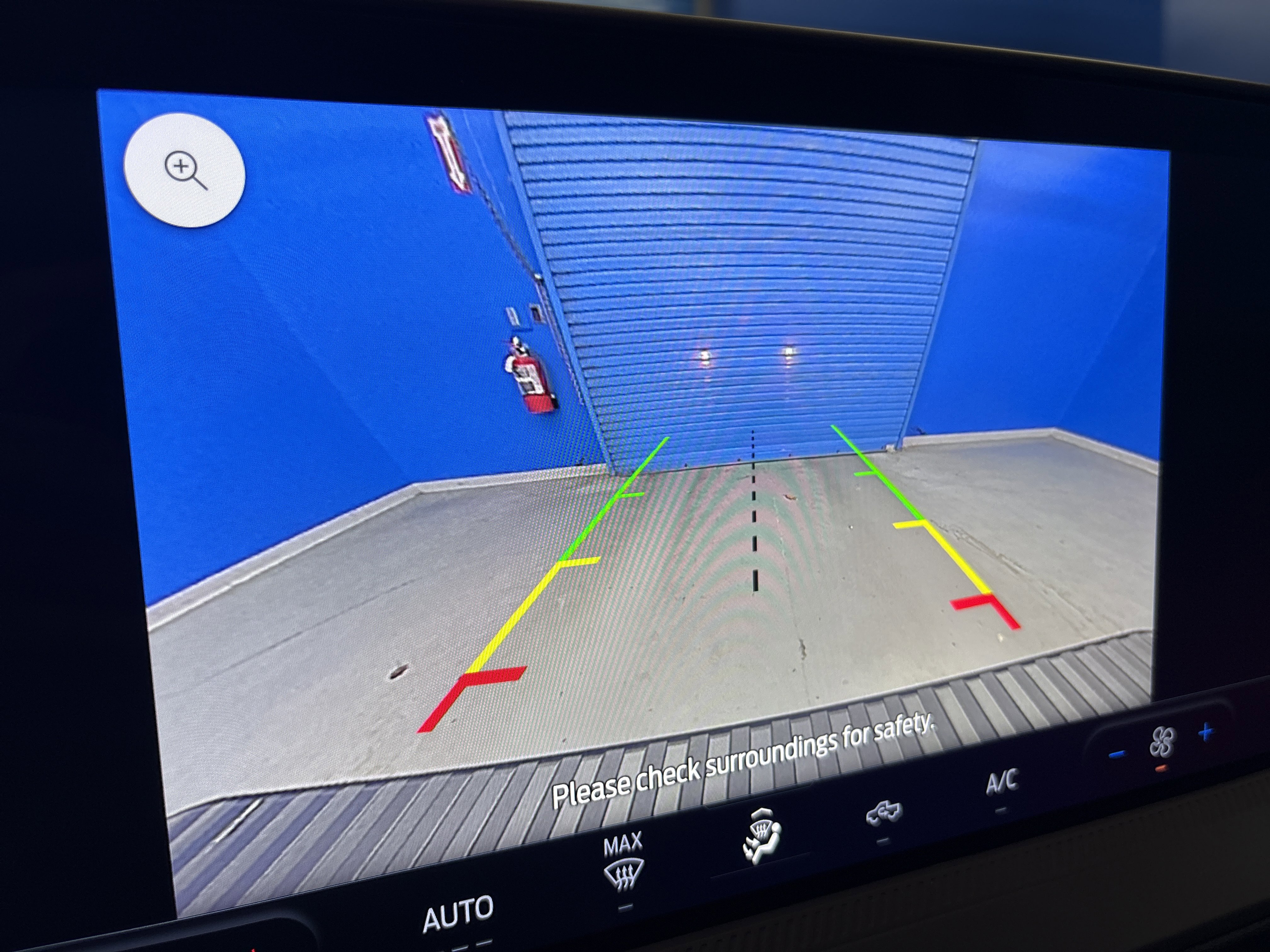 Used 2025 Ford Maverick XL w/ Equipment Group 102A image 18