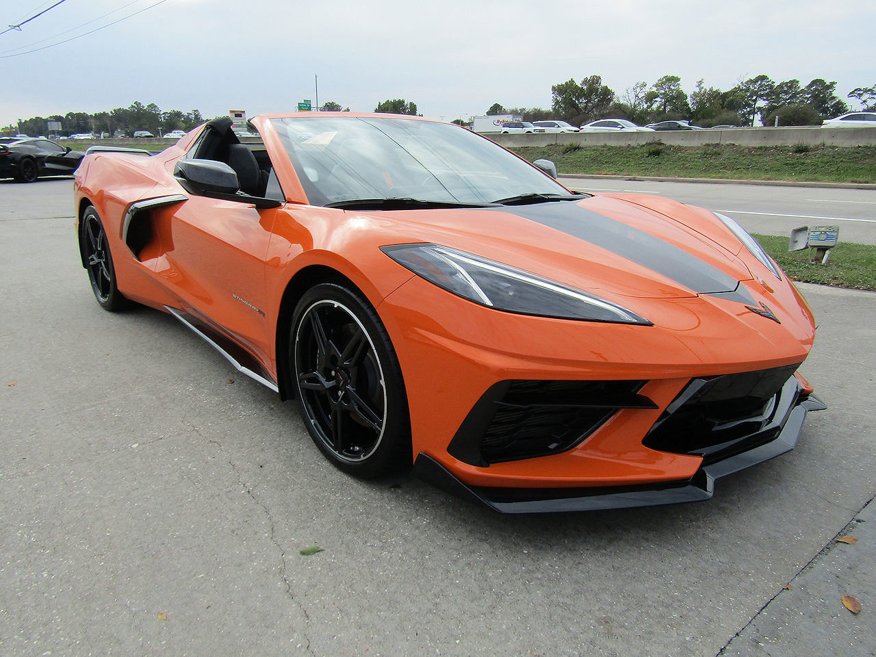 Used 2023 Chevrolet Corvette Stingray Premium Conv w/ Z51 Performance Package image 3