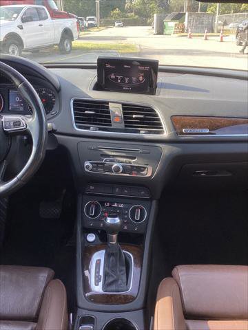 Used 2018 Audi Q3 2.0T Premium w/ Convenience Package image 27