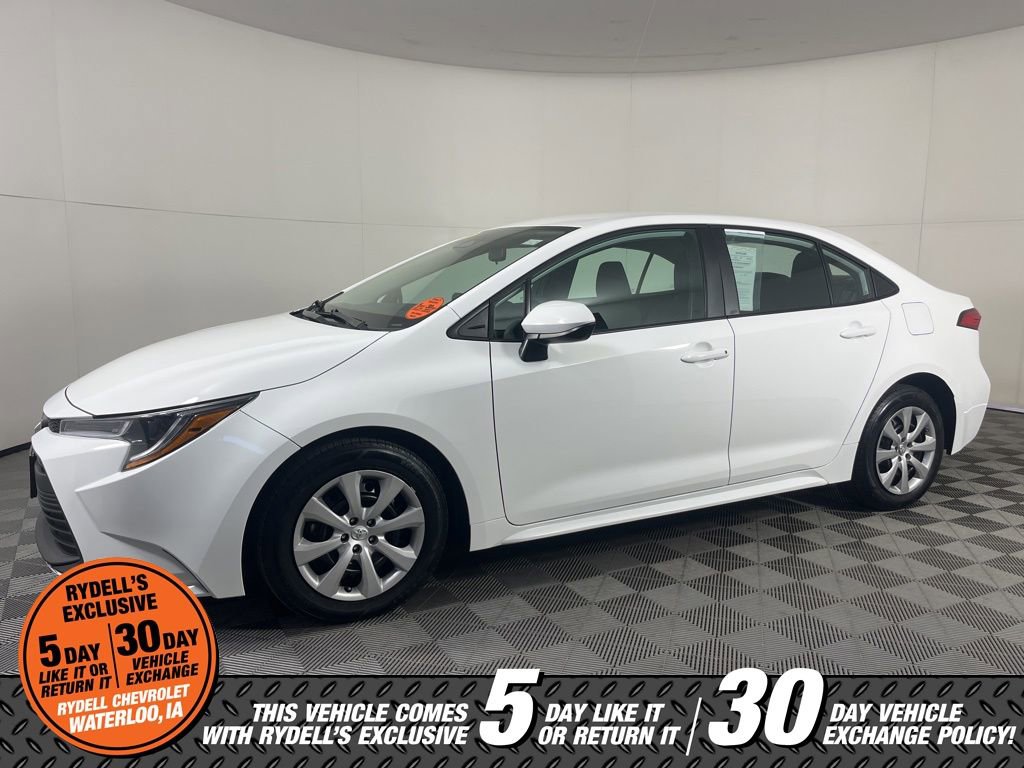 Used 2025 Toyota Corolla LE image 10