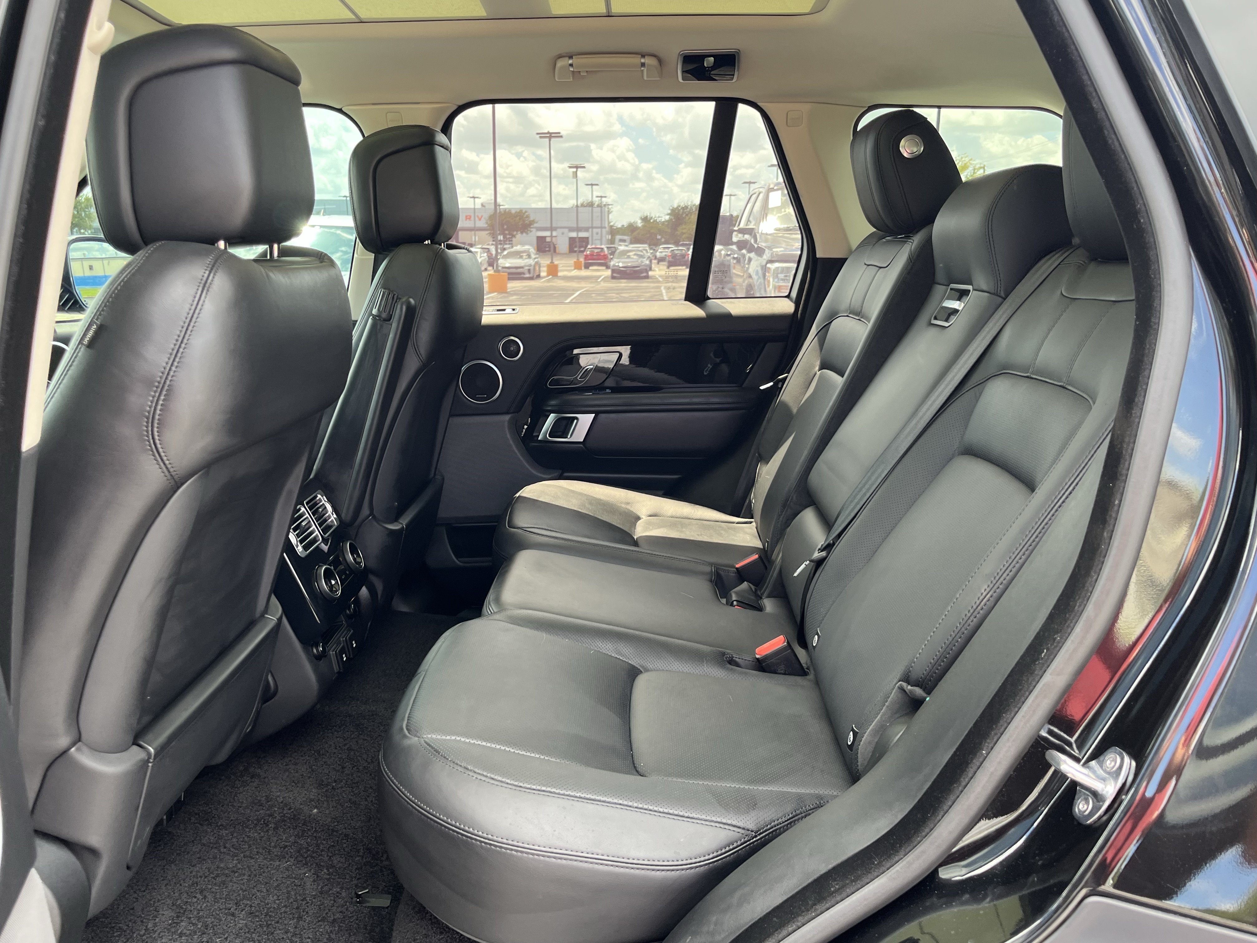 Used 2019 Land Rover Range Rover Supercharged AWD/4WD image 35
