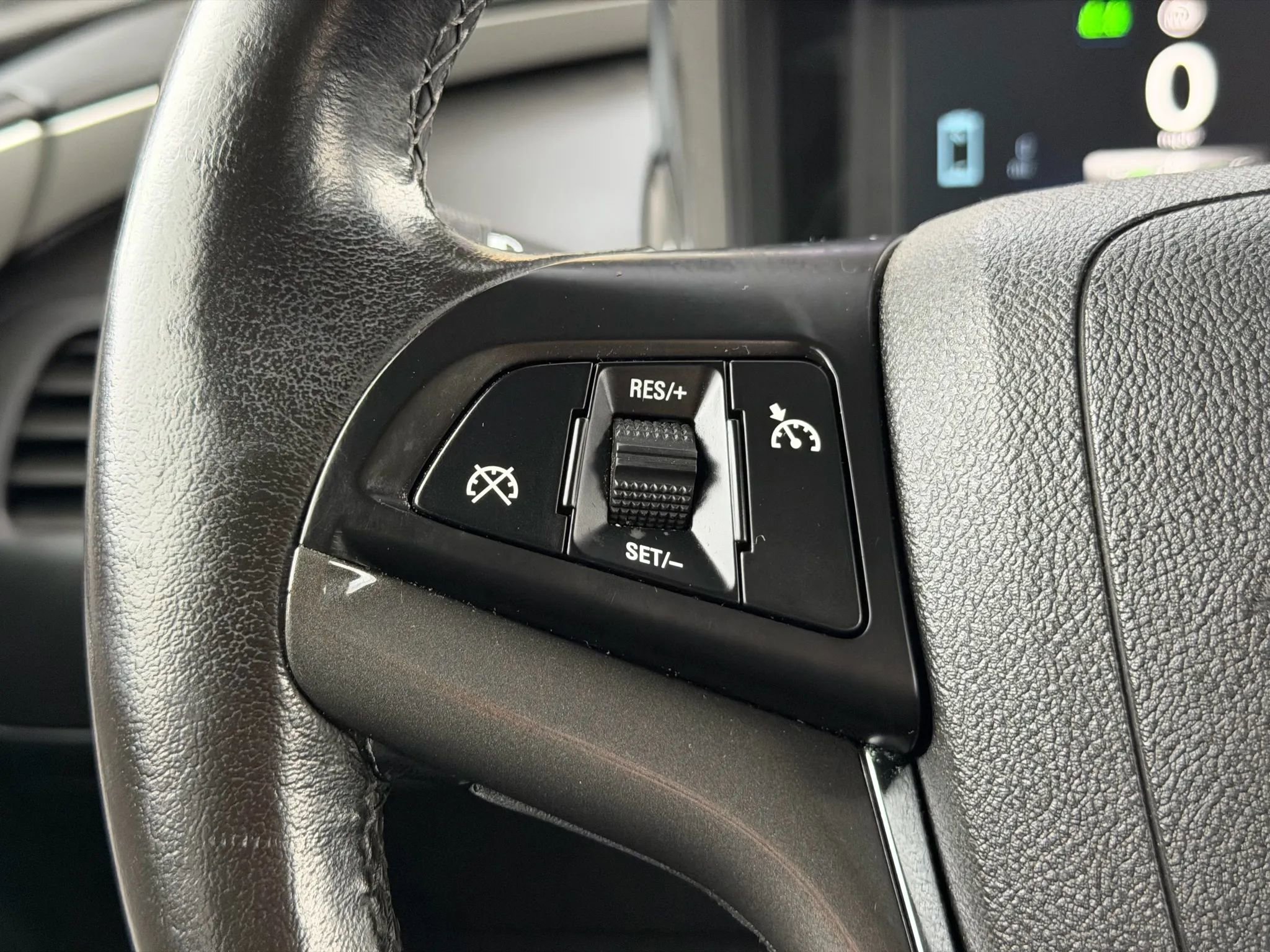 Used 2015 Chevrolet Volt image 32