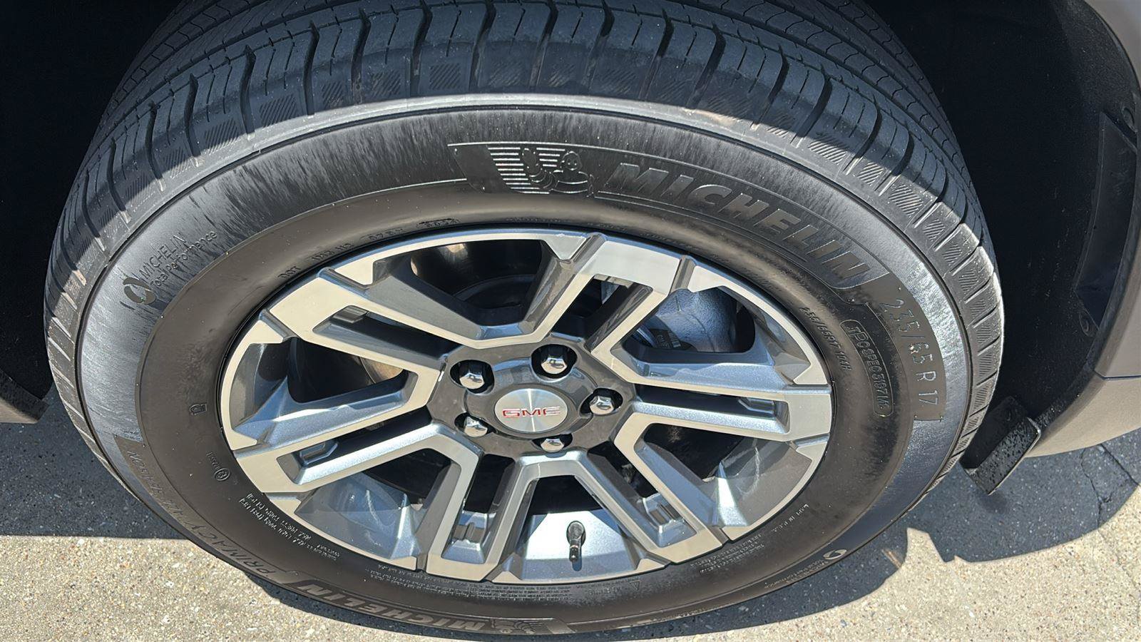 Certified 2025 GMC Terrain Elevation AWD/4WD image 9