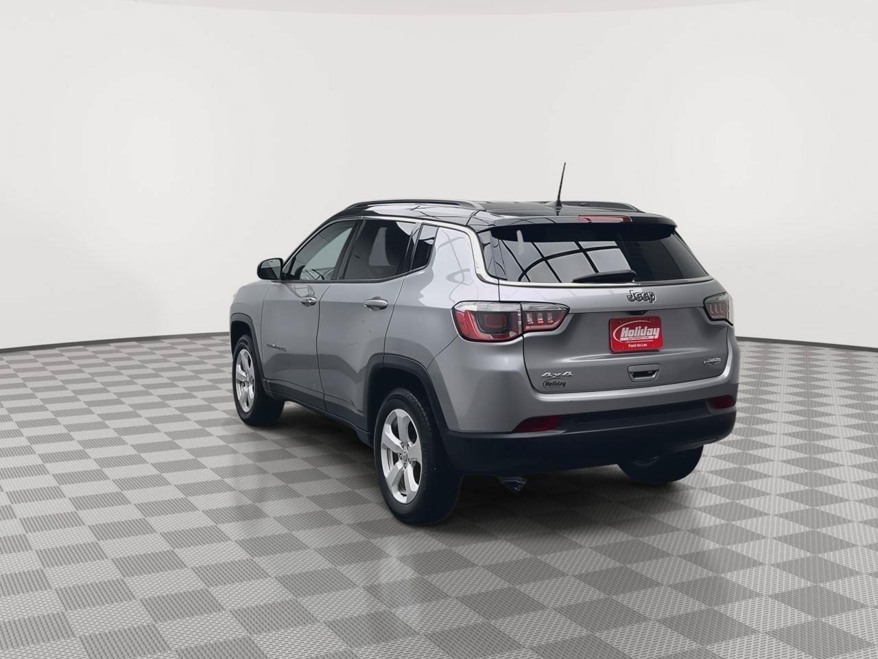 Used 2020 Jeep Compass Latitude w/ Cold Weather Group AWD/4WD image 33