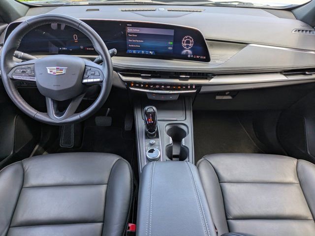 Used 2025 Cadillac XT4 Premium Luxury FWD image 14