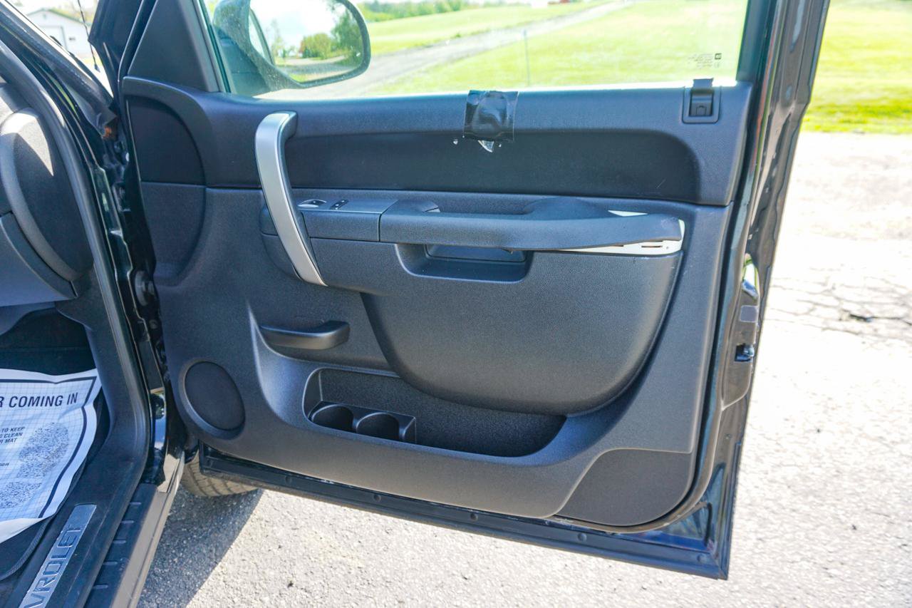 Used 2013 Chevrolet Silverado 1500 LT w/ All-Star Edition AWD/4WD image 27