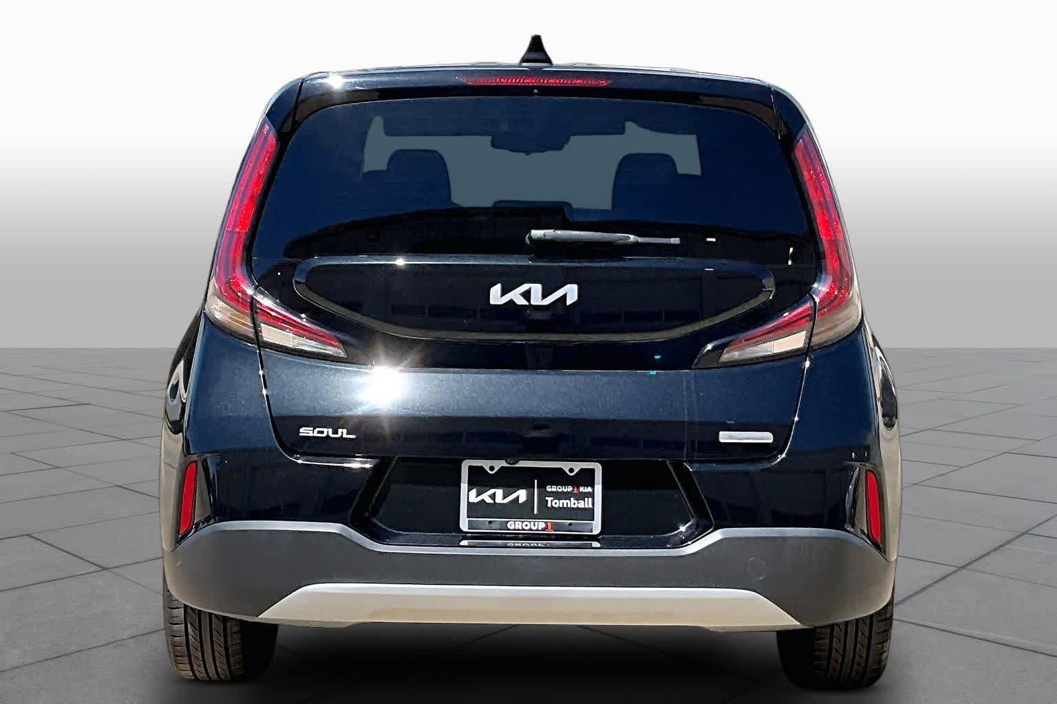 Used 2023 Kia Soul EX FWD image 5