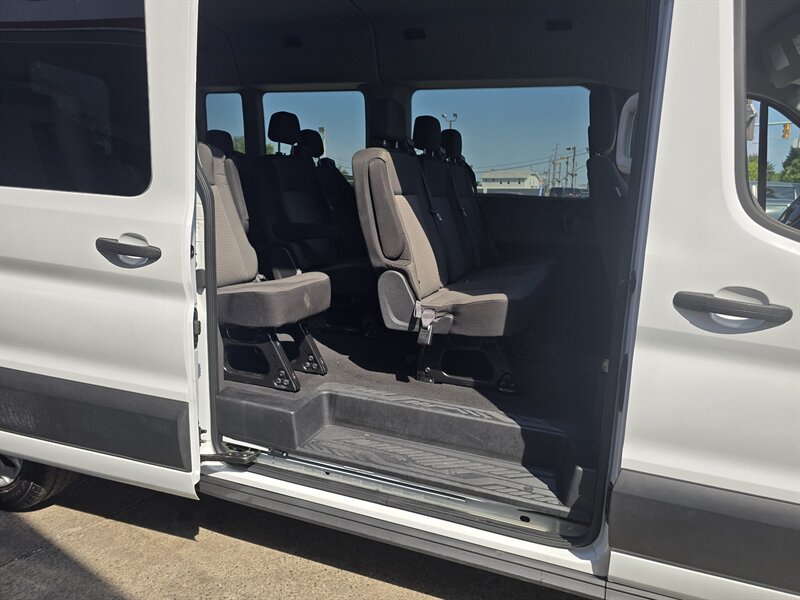 Used 2024 Ford Transit 350 XLT RWD image 13