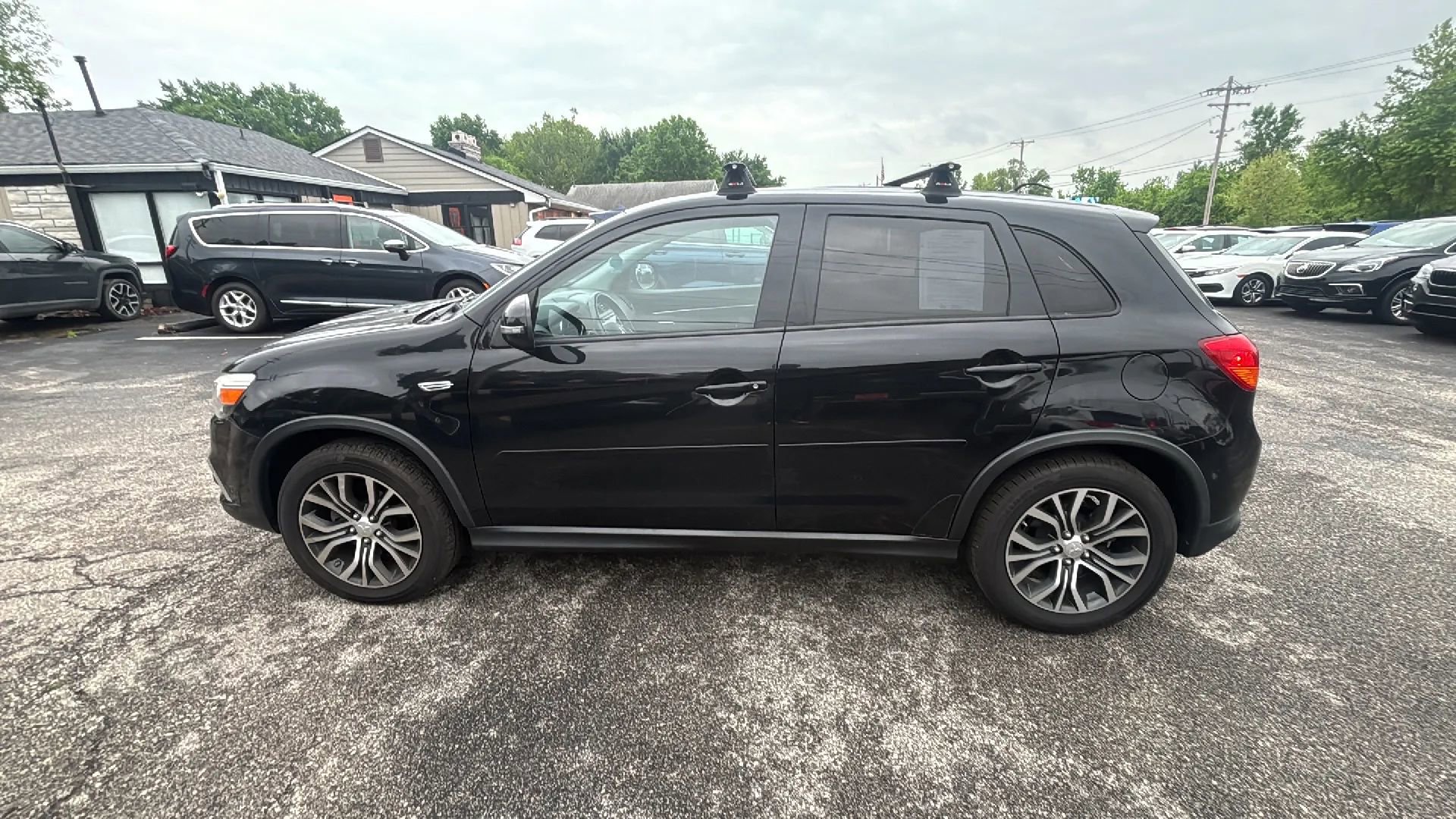 Used 2016 Mitsubishi Outlander Sport ES FWD image 2