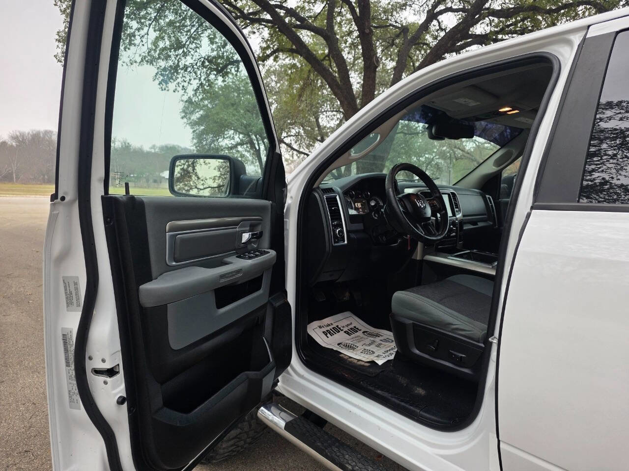 Used 2015 RAM 1500 Lone Star image 26