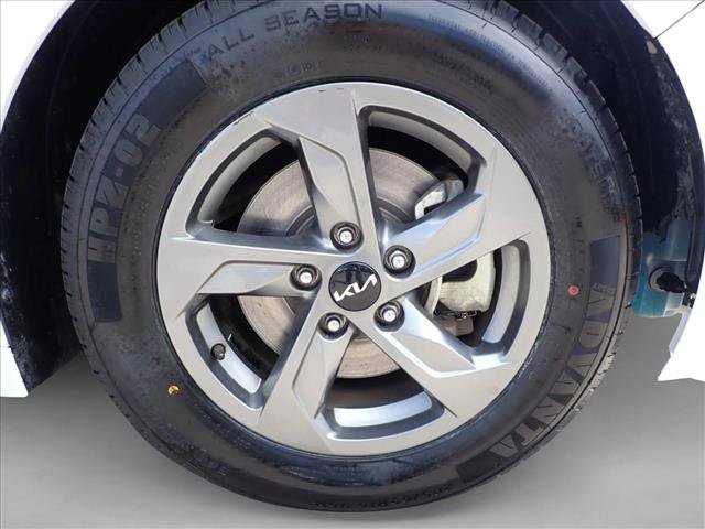 Used 2023 Kia K5 LXS FWD image 7