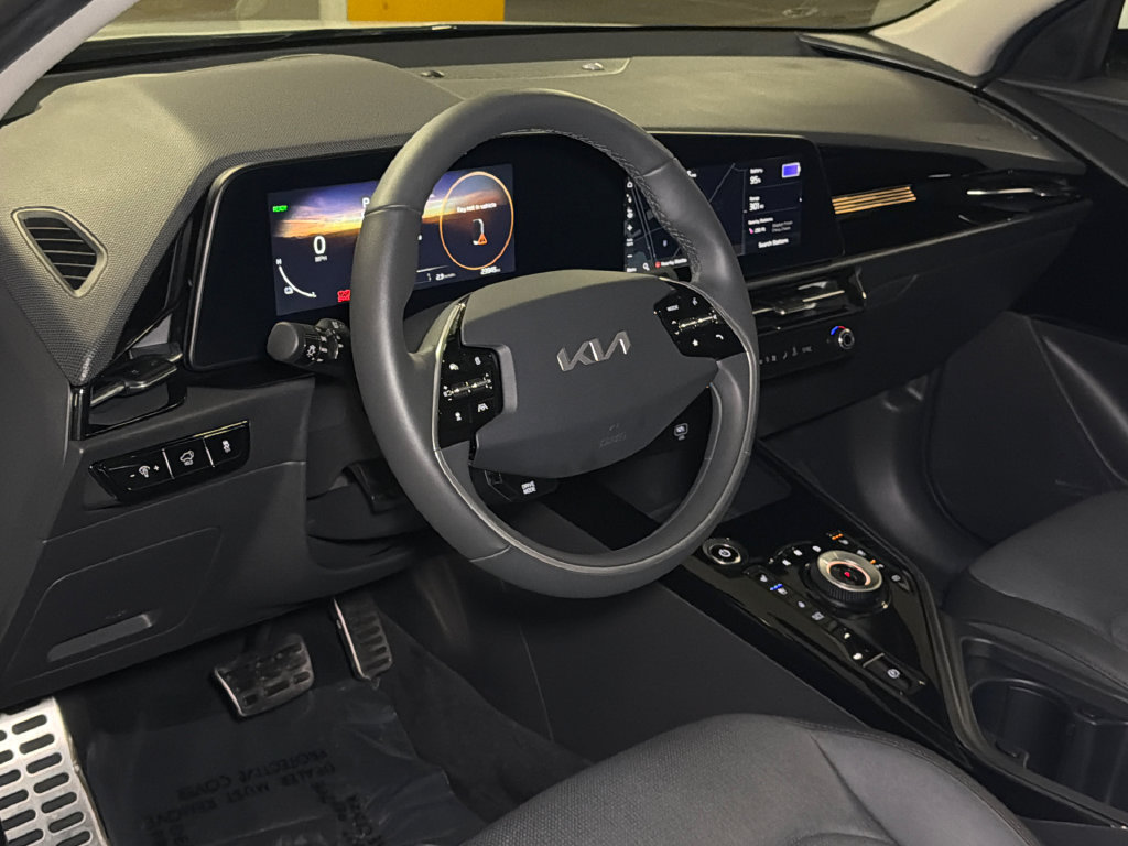 Certified 2023 Kia Niro Wave w/ Wave Preserve Package FWD image 23