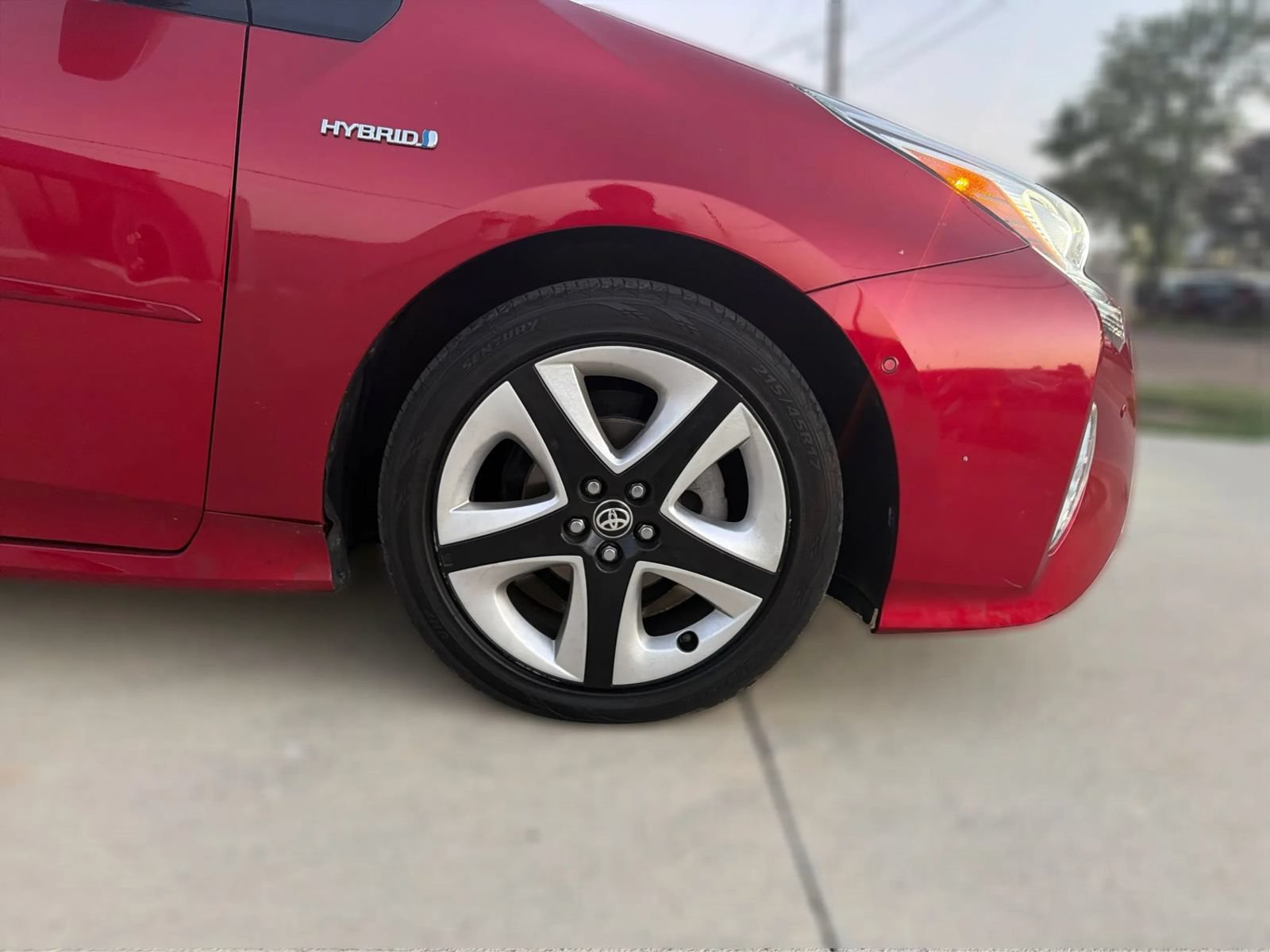 Used 2017 Toyota Prius Four Touring FWD image 28