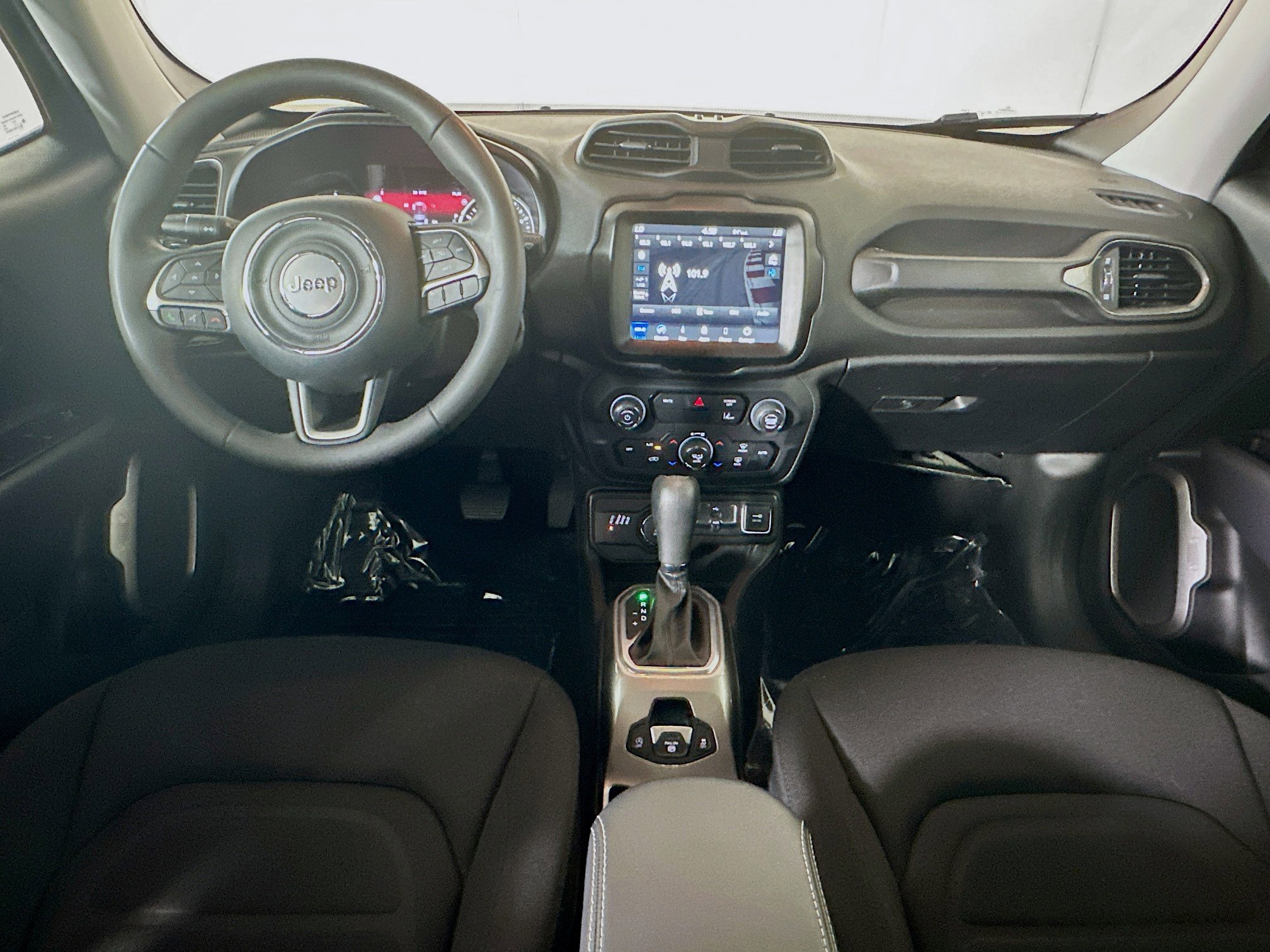 Used 2022 Jeep Renegade Latitude AWD/4WD image 26