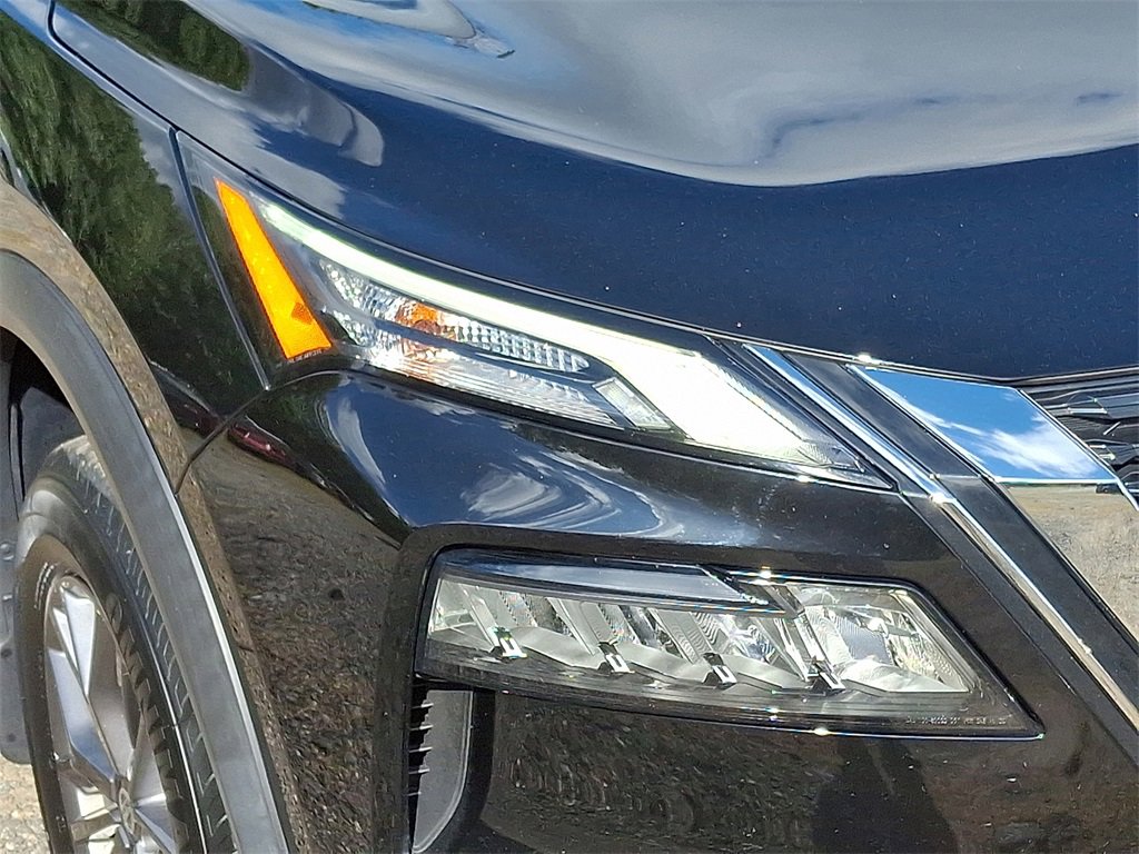 Used 2021 Nissan Rogue S image 9