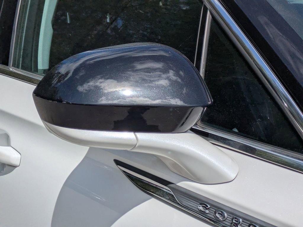 Used 2021 Lincoln Corsair FWD w/ Premium Package image 10