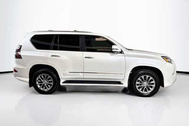 Used 2016 Lexus GX 460 Luxury AWD/4WD image 4