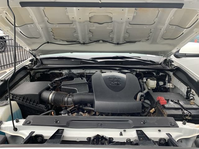 Certified 2023 Toyota Tacoma SR AWD/4WD image 16