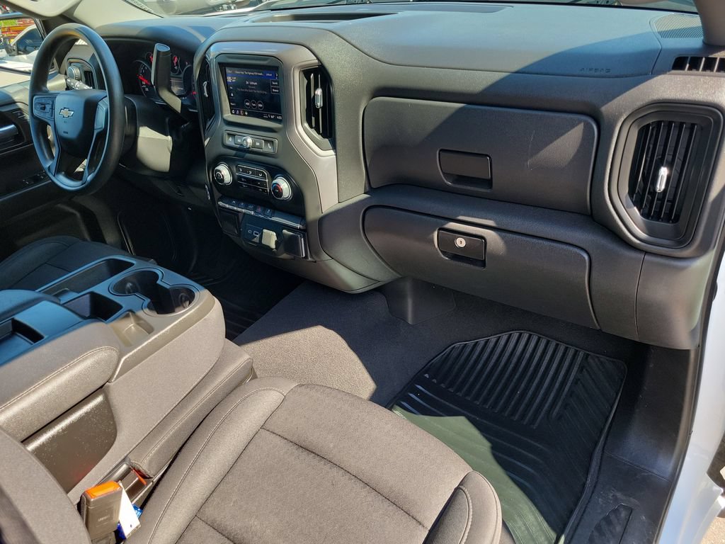 Used 2023 Chevrolet Silverado 1500 Custom AWD/4WD image 39