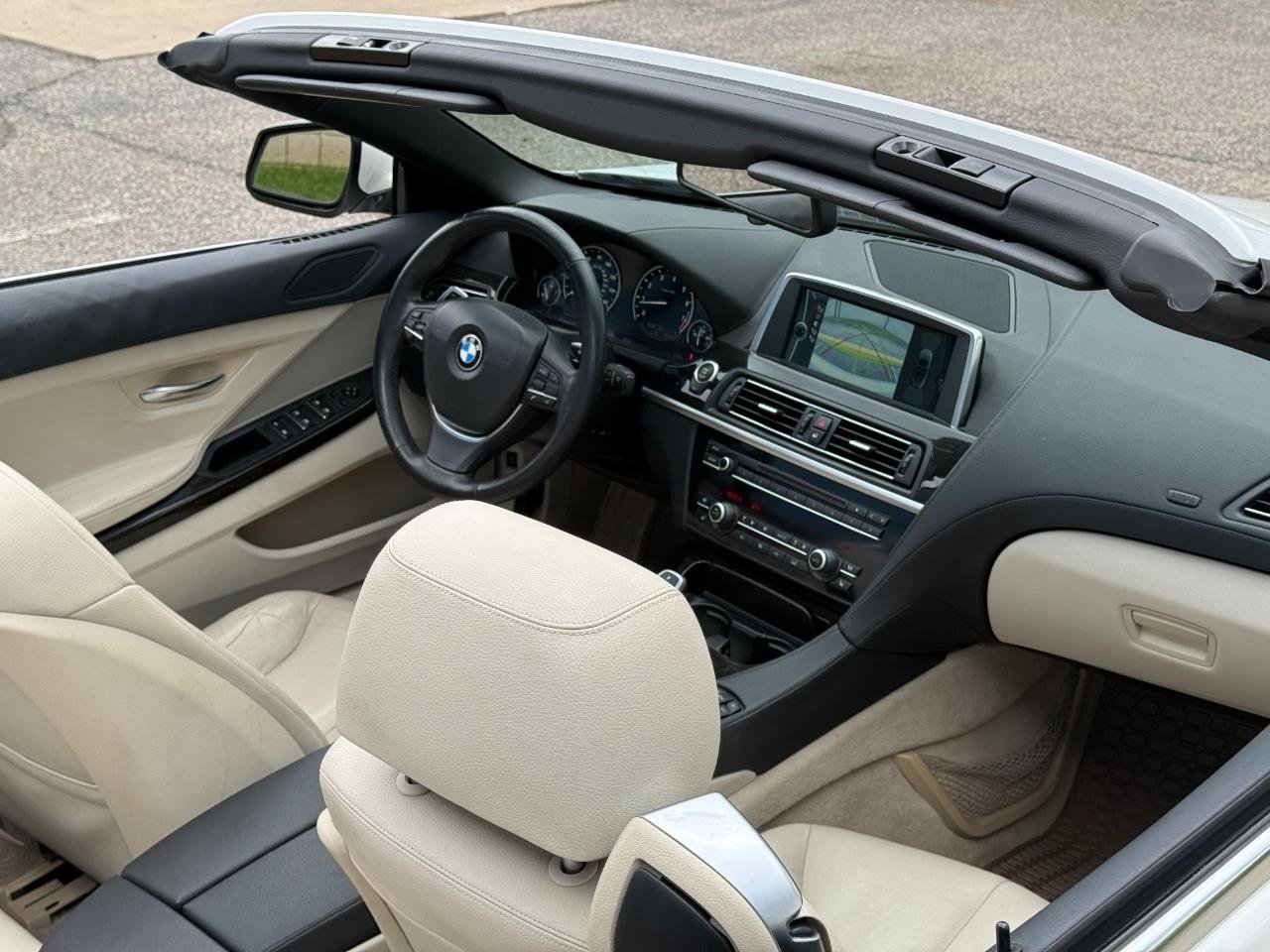 Used 2013 BMW 640i Convertible image 26
